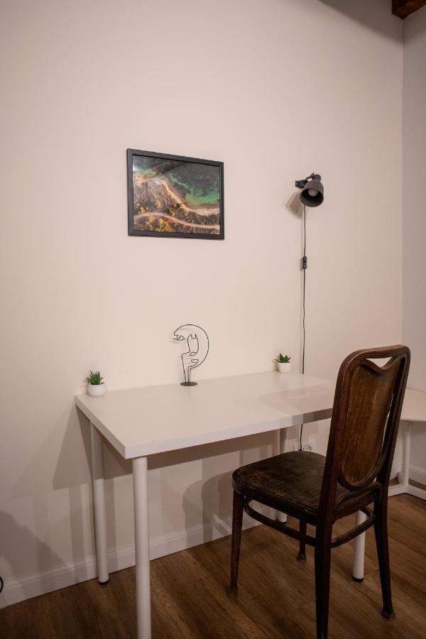 부쿠레슈티 Interbelic House With Courtyard And Terrace 빌라 외부 사진